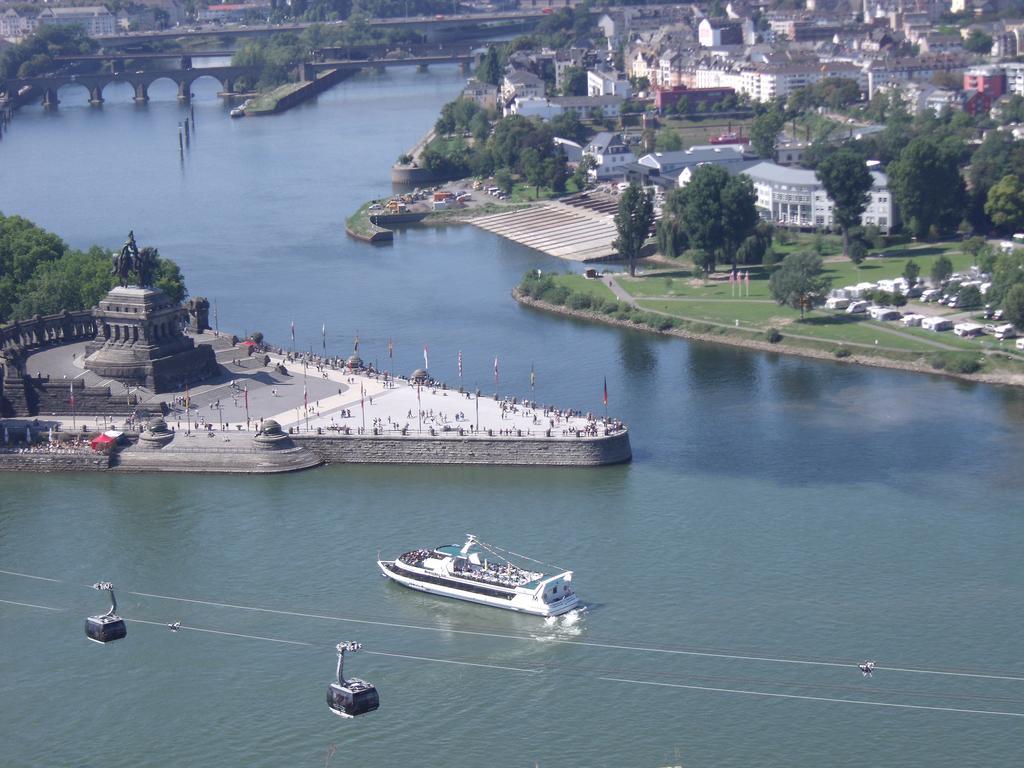 Ferienwohnung Am Waldrand Bad Breisig Bagian luar foto